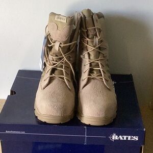 Bates 8” safety toe zip desert boot